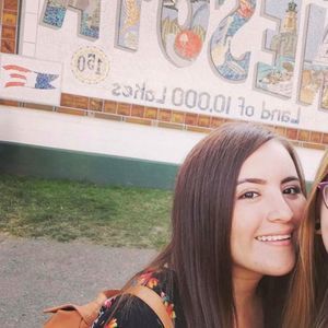 Meet your Posher, Andrea